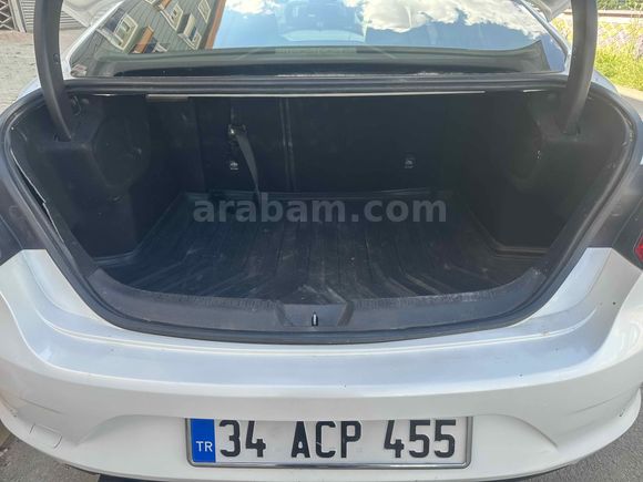 ACİL SATILIK!. Gelen alır. ÖĞRETMENDEN HASAR KAYITSIZ ARAÇ!!