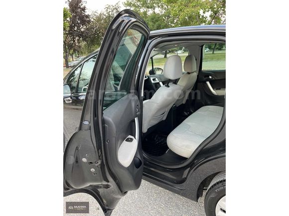 2 parça lokal boyalı Citroen c3.1.6 HDİ Exclusive