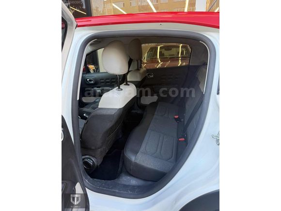 TELLİOĞLU GALERİDEN 2023 Model 1.2 PureTech Shine