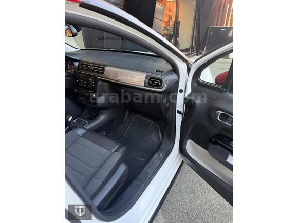 TELLİOĞLU GALERİDEN 2023 Model 1.2 PureTech Shine