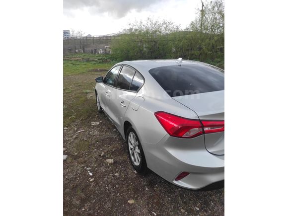 Sahibinden Ford Focus 1.5 EcoBlue Trend X 2024 Model 60.000 km Gri (Gümüş)