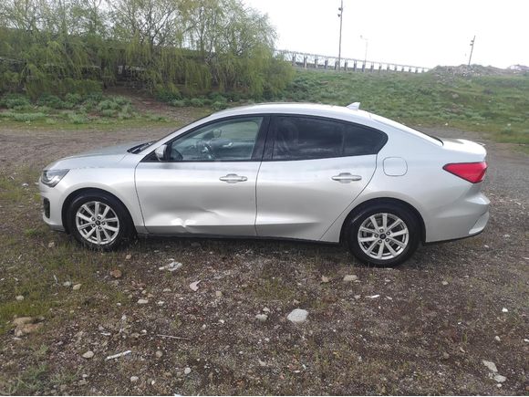 Sahibinden Ford Focus 1.5 EcoBlue Trend X 2024 Model 60.000 km Gri (Gümüş)