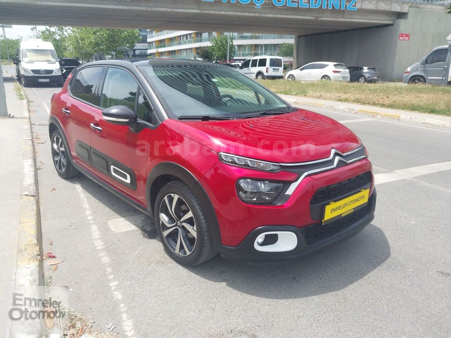 Galeriden Citroen C3 1.2 PureTech Shine 2024 Model İstanbul 58.000 km Kırmızı 1