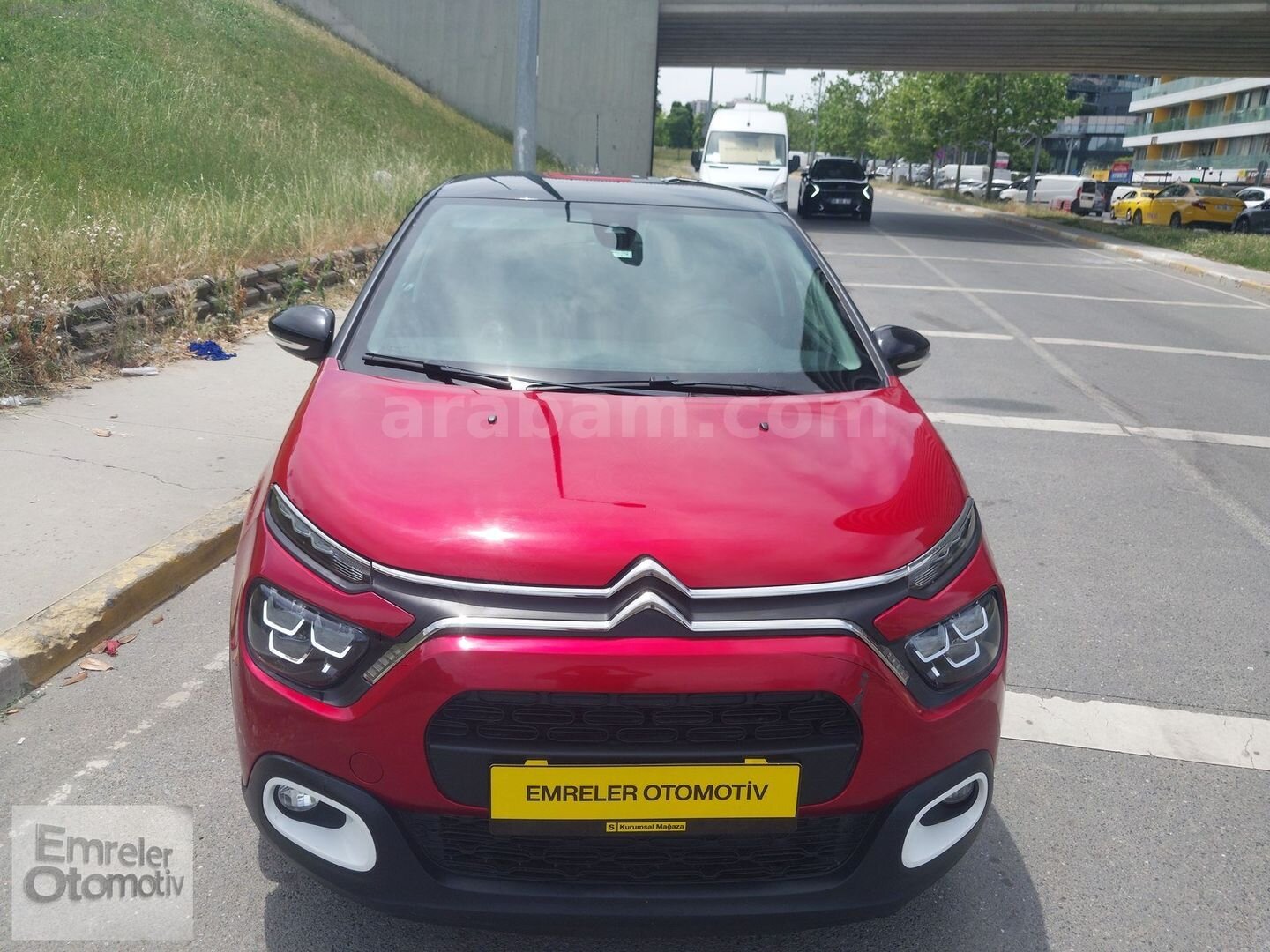 Galeriden Citroen C3 1.2 PureTech Shine 2024 Model İstanbul 58.000 km Kırmızı 4