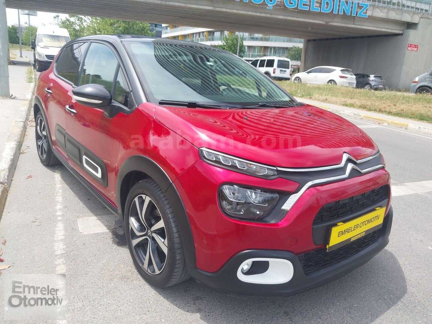 Galeriden Citroen C3 1.2 PureTech Shine 2024 Model İstanbul 58.000 km Kırmızı 3