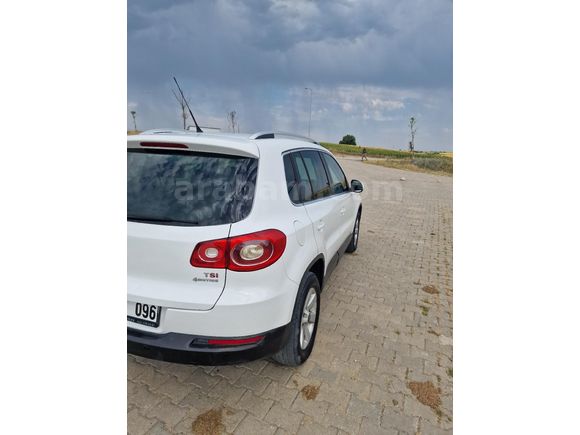 Sahibinden Volkswagen Tiguan 1.4 TSI Fun&Function 2010 Model  300.000 km Beyaz