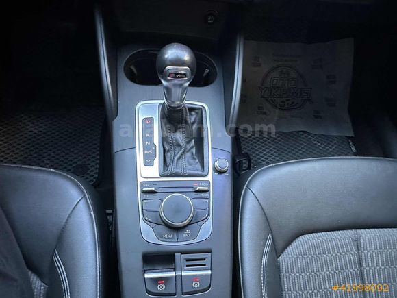 2016 MODEL 153 BİN KM A3 SPORTBACK 1.6 TDI CAM TAVAN