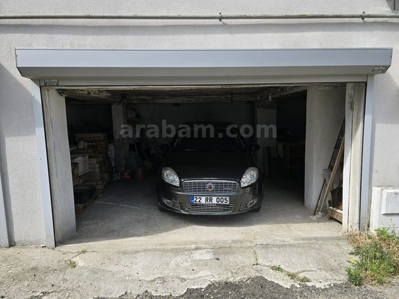 13 YILLIK SAHİBİNDEN 2011 MODEL KLİMALI DİZEL 1.3 MULTİJET LİNEA