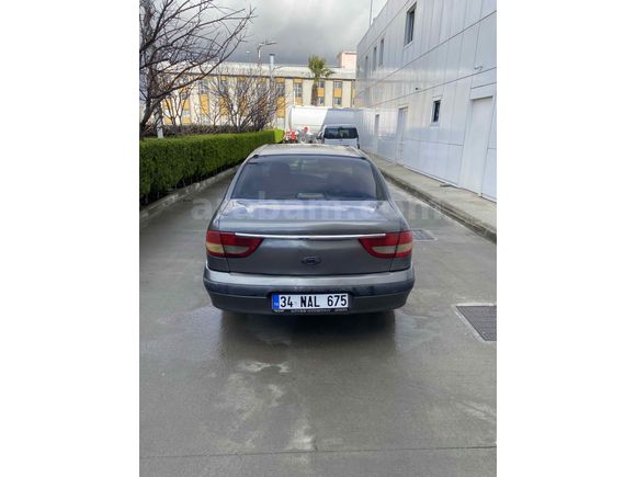Sahibinden TR de tek temizlikte Megane 1.9 DTi RTE 2001 Model 