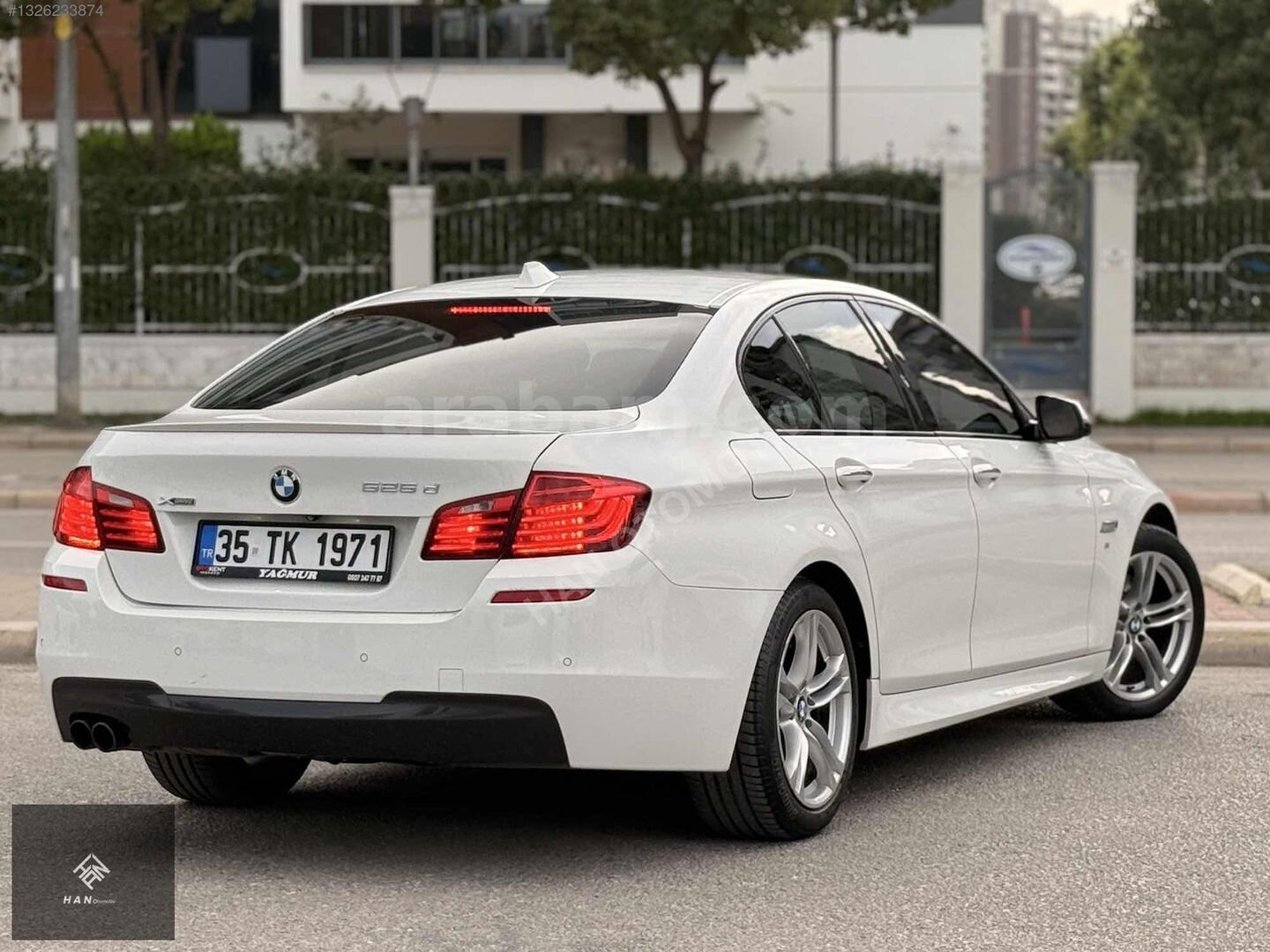 Galeriden BMW 5 Serisi 525d xDrive Executive M Sport 2016 Model İzmir 236.000 km Beyaz 6