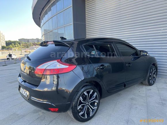 BERAT'DAN-2011 RENAULT MEGANE 1.6 OTOMATİK SANRUFF BAKIMLI