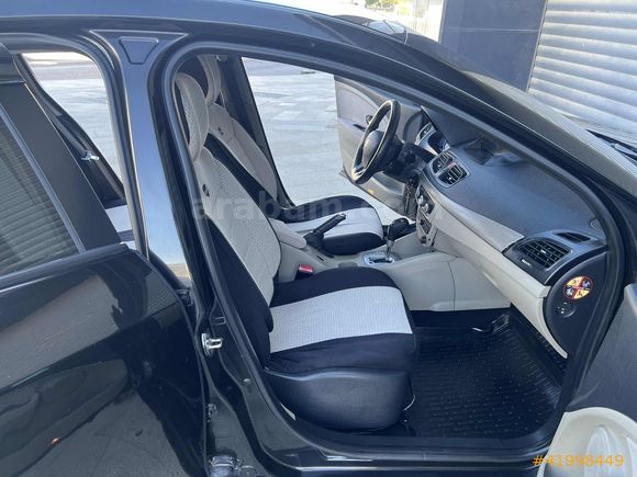 BERAT'DAN-2011 RENAULT MEGANE 1.6 OTOMATİK SANRUFF BAKIMLI