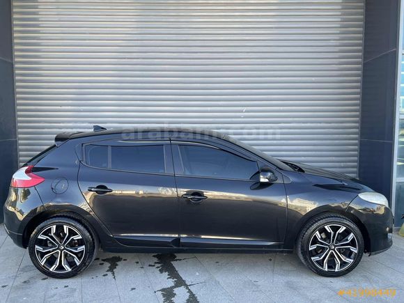 BERAT'DAN-2011 RENAULT MEGANE 1.6 OTOMATİK SANRUFF BAKIMLI