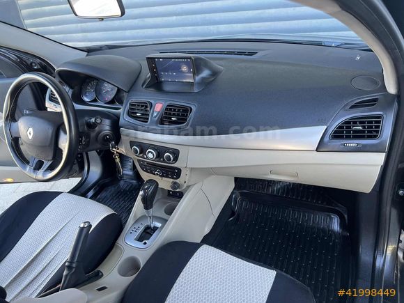 BERAT'DAN-2011 RENAULT MEGANE 1.6 OTOMATİK SANRUFF BAKIMLI