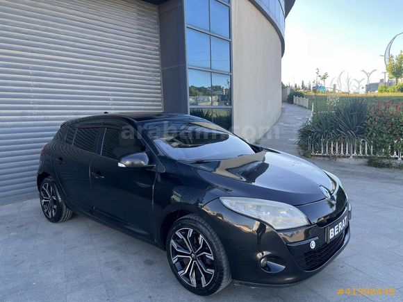 BERAT'DAN-2011 RENAULT MEGANE 1.6 OTOMATİK SANRUFF BAKIMLI