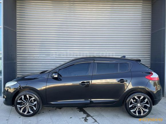 BERAT'DAN-2011 RENAULT MEGANE 1.6 OTOMATİK SANRUFF BAKIMLI