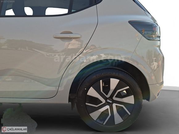 2025 MODEL DACİA SANDERO 1.0 TCE 100PS EXPRESSİON MANUEL HATASIZ
