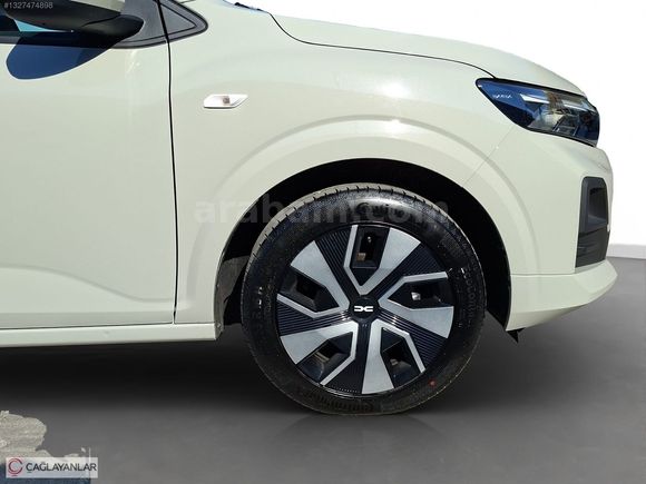 2025 MODEL DACİA SANDERO 1.0 TCE 100PS EXPRESSİON MANUEL HATASIZ