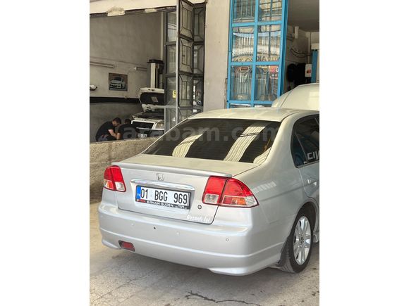 Sahibinden Honda Civic 1.6i VTEC LS 2005 Model