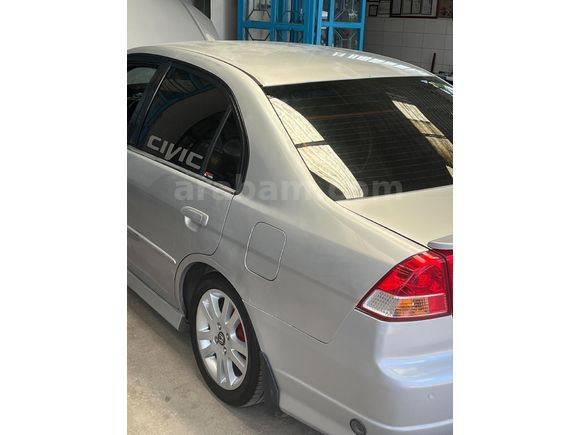 Sahibinden Honda Civic 1.6i VTEC LS 2005 Model
