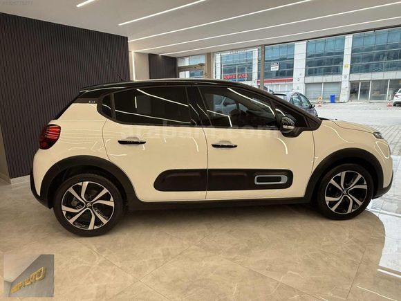 2023 C3 1.2 Puretech ELLE ÇİFT RENK KOLTUK ISITMA FULL