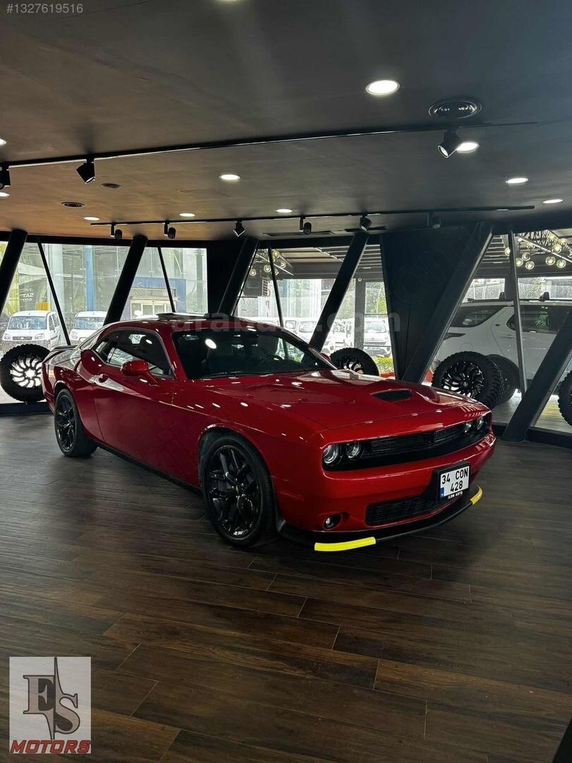 Galeriden Dodge Challenger SE 2021 Model Sakarya 17.000 km Kırmızı 6