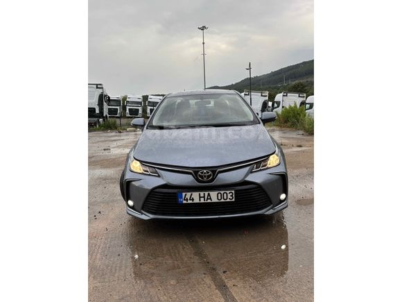 Sahibinden Toyota Corolla 1.5 Dream 2022 Model 