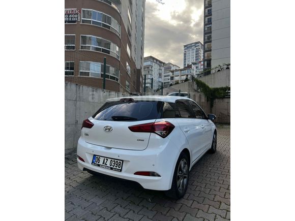 Sahibinden Hyundai i20 1.4 CRDi Style 2016 Model 