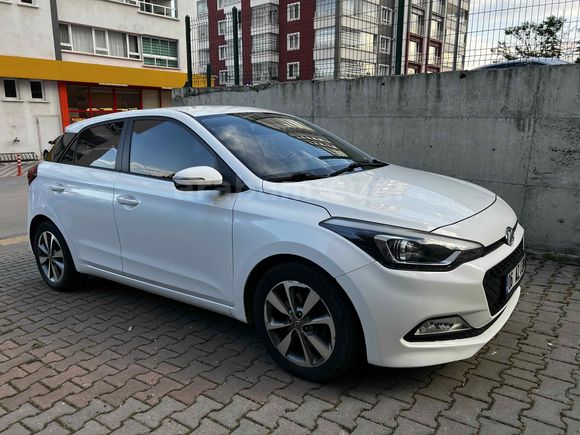 Sahibinden Hyundai i20 1.4 CRDi Style 2016 Model 