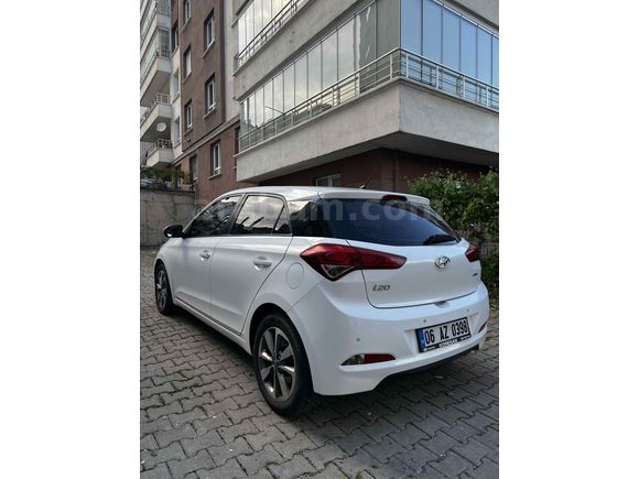 Sahibinden Hyundai i20 1.4 CRDi Style 2016 Model 