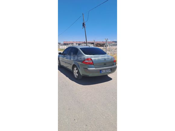 Sahibinden Renault Megane 1.6 Dynamique 2004 Model  243.000 km Yeşil