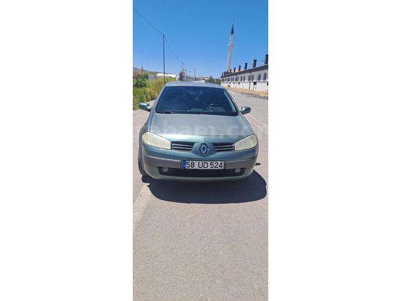 Sahibinden Renault Megane 1.6 Dynamique 2004 Model  243.000 km Yeşil