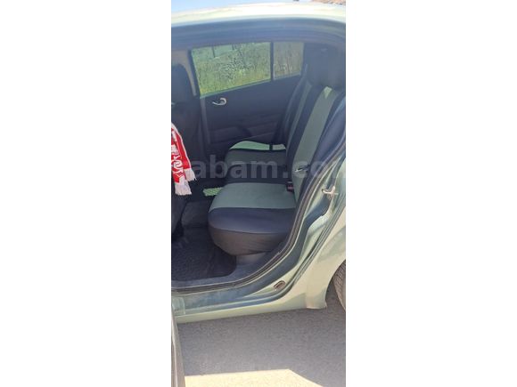 Sahibinden Renault Megane 1.6 Dynamique 2004 Model  243.000 km Yeşil