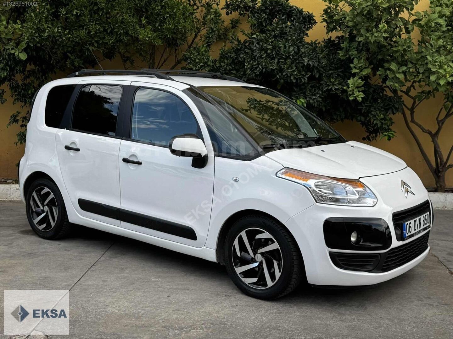 Galeriden Citroen C3 Picasso 1.6 HDi SX 2010 Model Antalya 325.000 km Beyaz 2