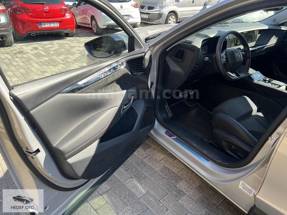 2024_BOYASIZ_DS4_PERFORMANCE LİNE_ISITMALI_CAM TAVANLI