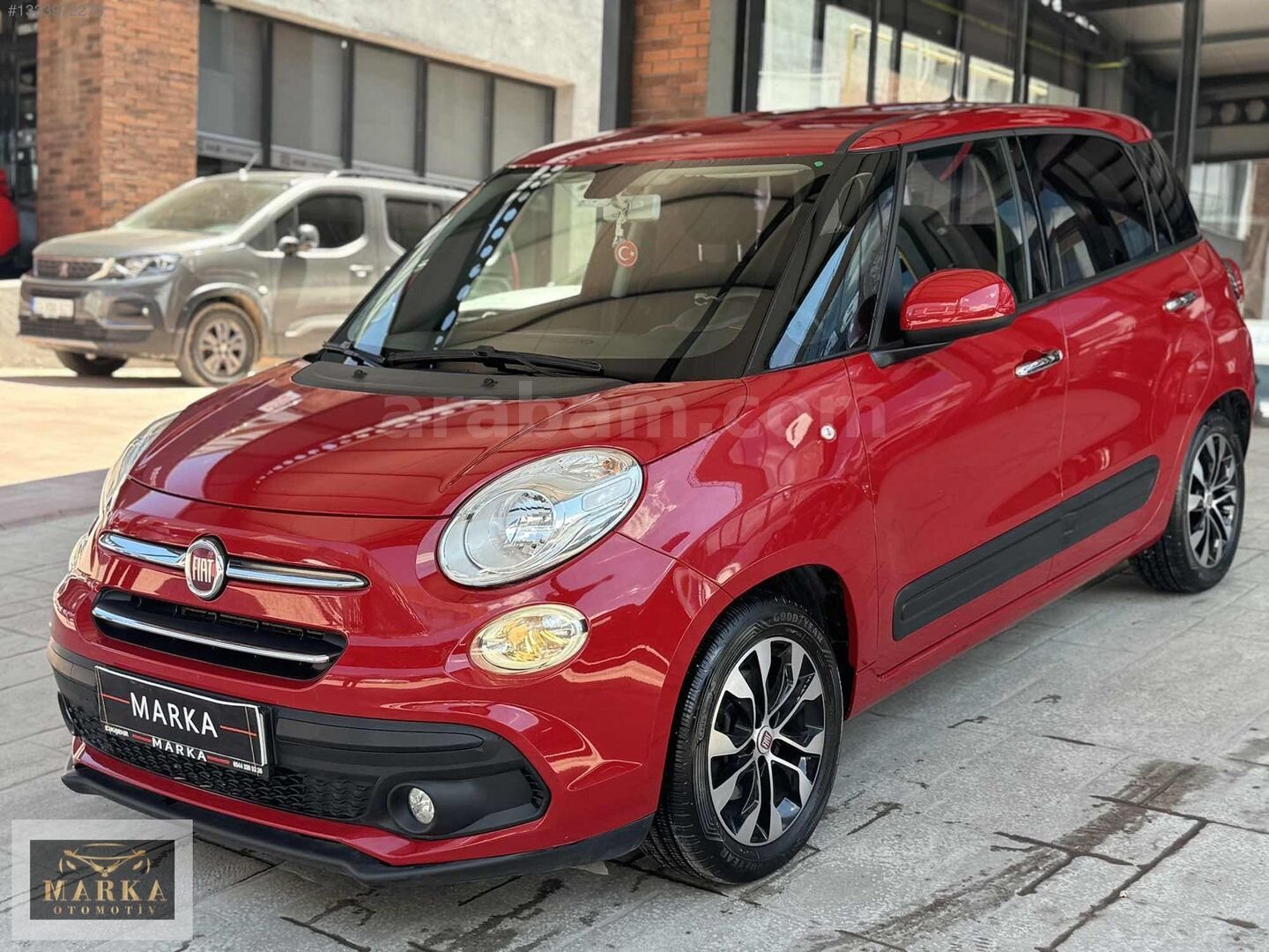 Galeriden Fiat 500 Ailesi 500L 1.4 Cross Plus 2020 Model Eskişehir 96.000 km Kırmızı 2
