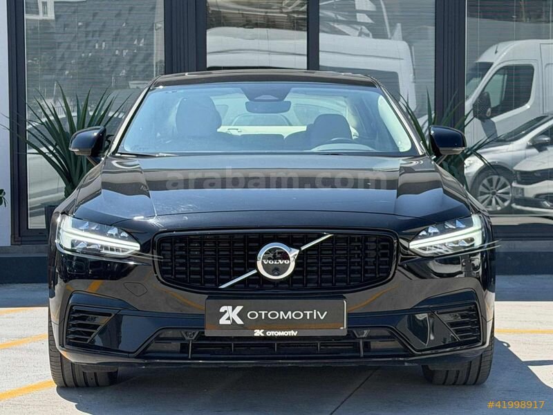 Galeriden Volvo S90 2.0 T8 Recharge Plus Dark 2024 Model İstanbul 45.865 km Siyah
