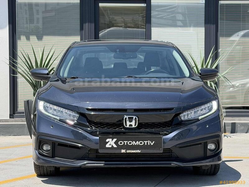 Galeriden Honda Civic 1.5 i-VTEC Elegance 2021 Model İstanbul 99.000 km Mavi