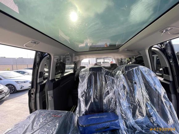 2K OTOMOTİV'DEN 2025 MODEL FORD TOURNEO CUSTOM TİTANİUM PLUS