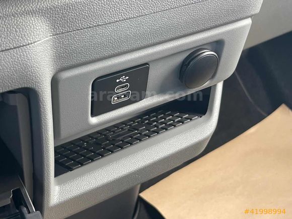 2K OTOMOTİV'DEN 2025 MODEL FORD TOURNEO CUSTOM TİTANİUM PLUS