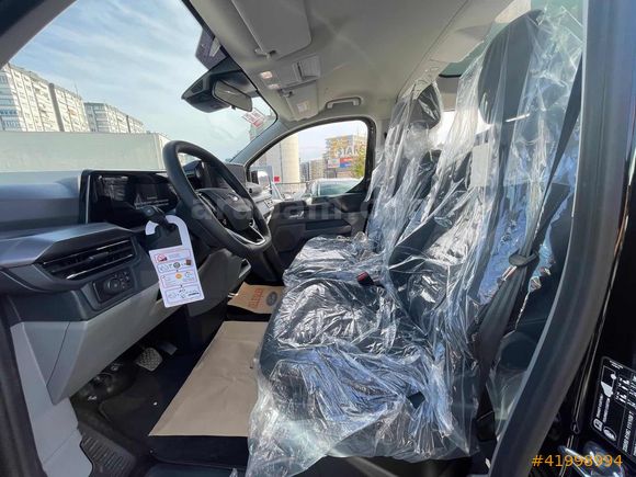 2K OTOMOTİV'DEN 2025 MODEL FORD TOURNEO CUSTOM TİTANİUM PLUS