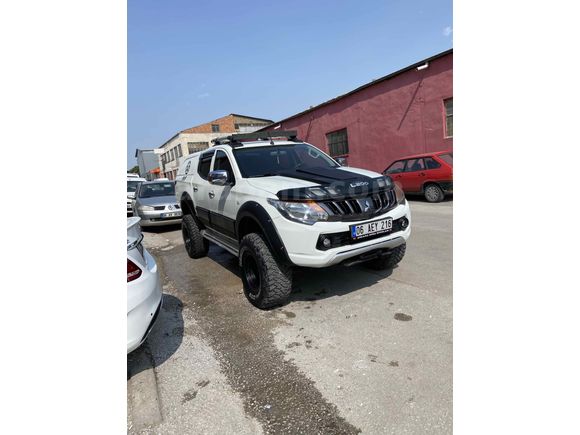Sahibinden Mitsubishi L 200 4x4 Storm 2017 Model 