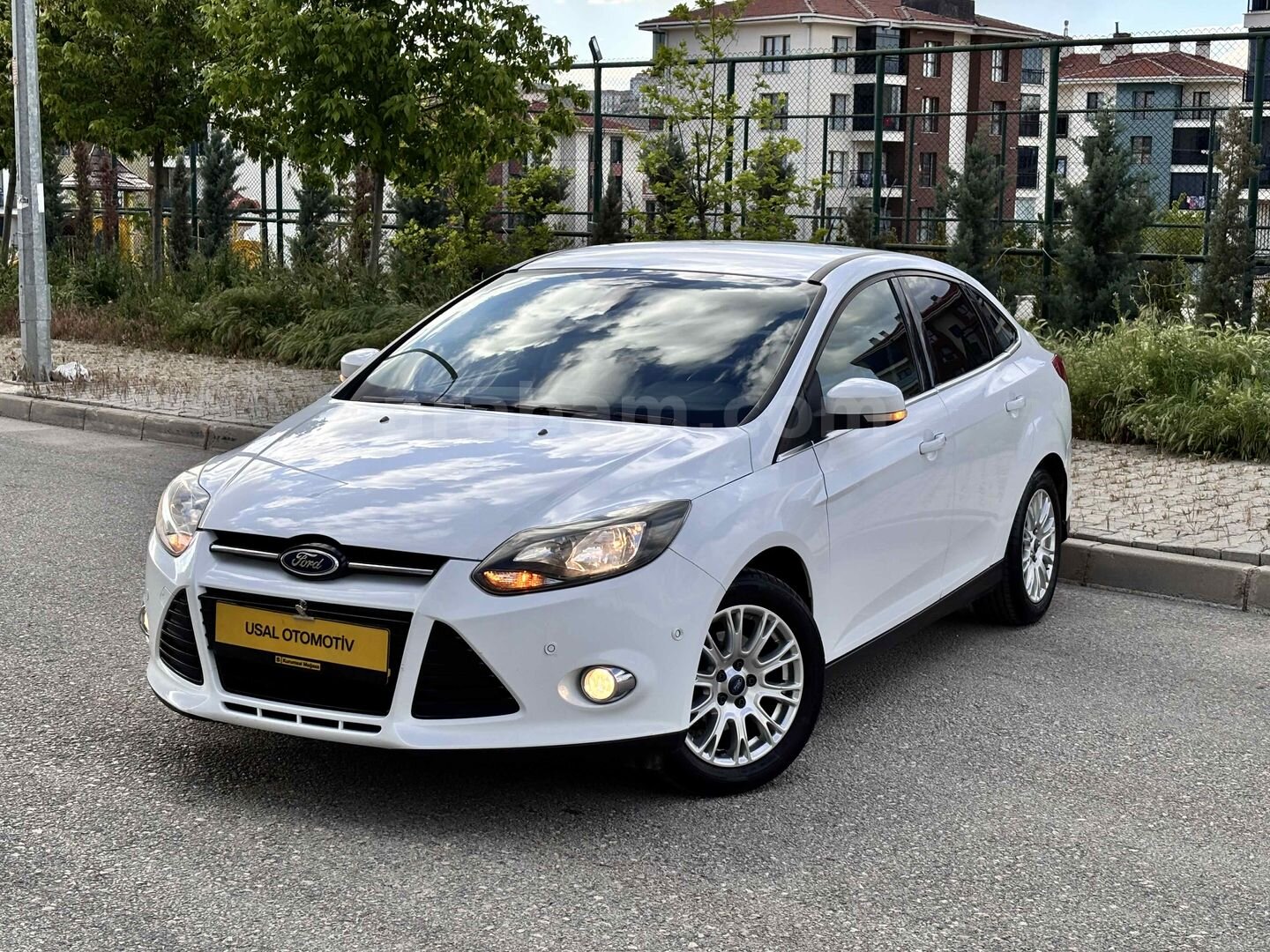 Galeriden Ford Focus 1.6 Ti-VCT Titanium 2014 Model Elazığ 132.000 km Beyaz 6