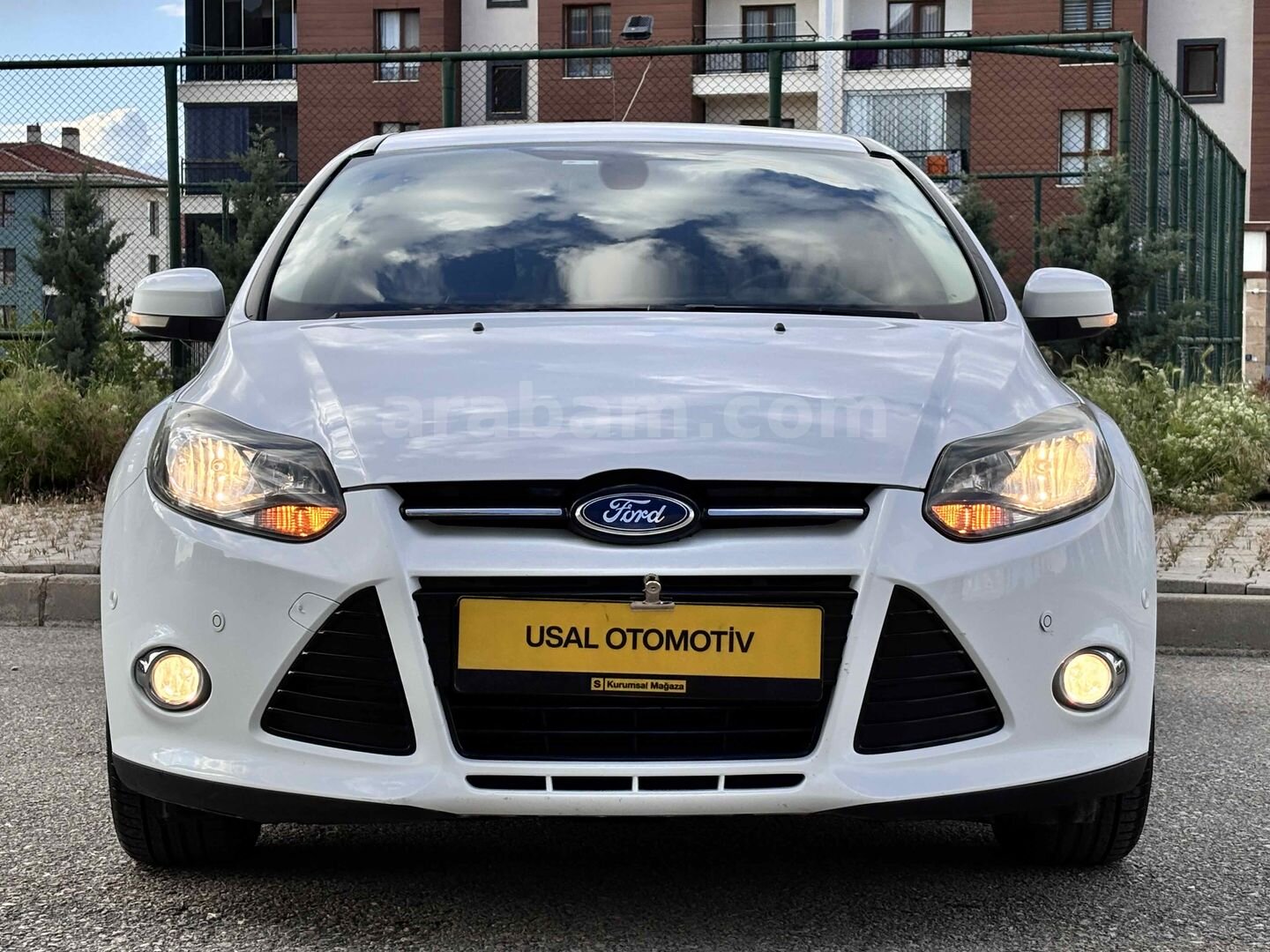 Galeriden Ford Focus 1.6 Ti-VCT Titanium 2014 Model Elazığ 132.000 km Beyaz 2