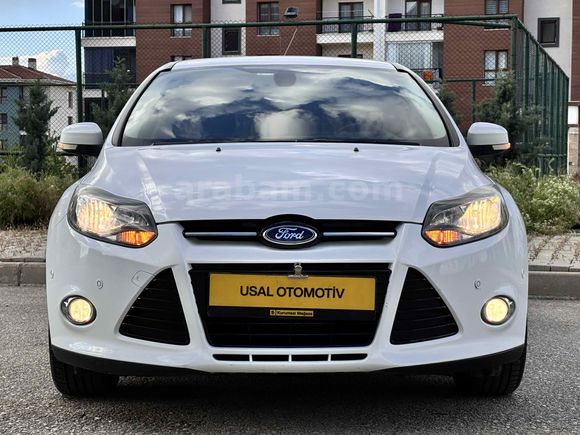 FORD FOCUS 1.6 BENZİNLİ EMSALSİZ TİTANİUM SMART PAKET 