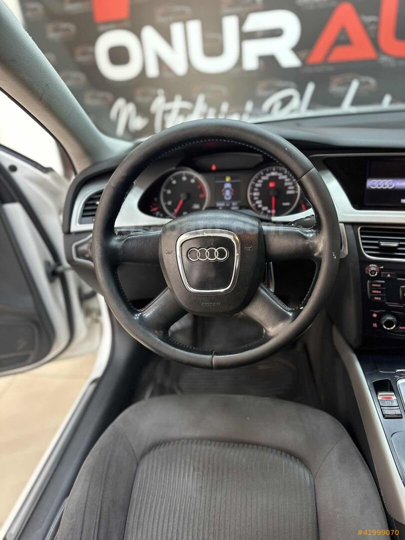 Galeriden Audi A4 Sedan 1.8 TFSI 2010 Model Hatay 310.000 km Beyaz 7