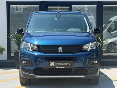 2K OTOMOTİV'DEN 2023 PEUGEOT RIFTER 1.5 BLUEHDI GT HATASIZ