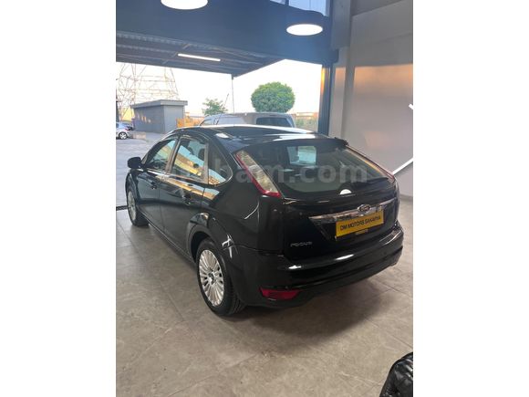 Sahibinden Ford Focus 1.6 Titanium 2010 Model  104000 km Siyah