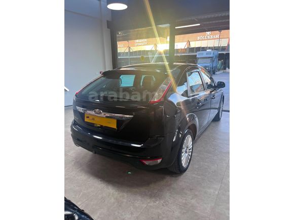 Sahibinden Ford Focus 1.6 Titanium 2010 Model  104000 km Siyah