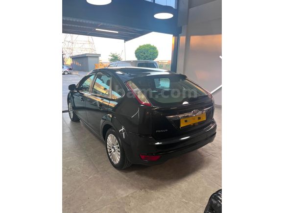 Sahibinden Ford Focus 1.6 Titanium 2010 Model  104000 km Siyah